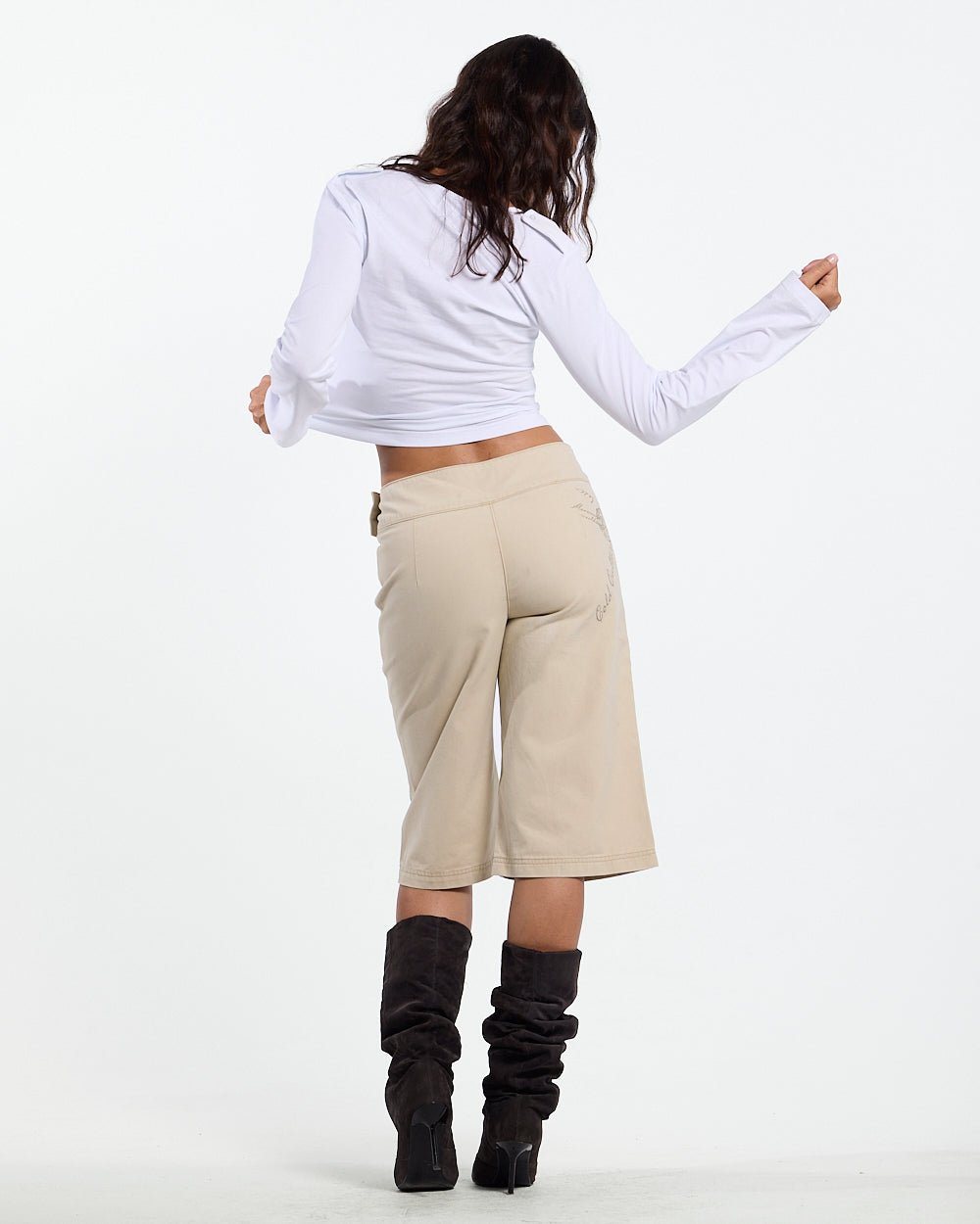 BREEZY LONGSLEEVE TEE WHITE - white henley longsleeve tee, back view on female model - Cold Culture #woman