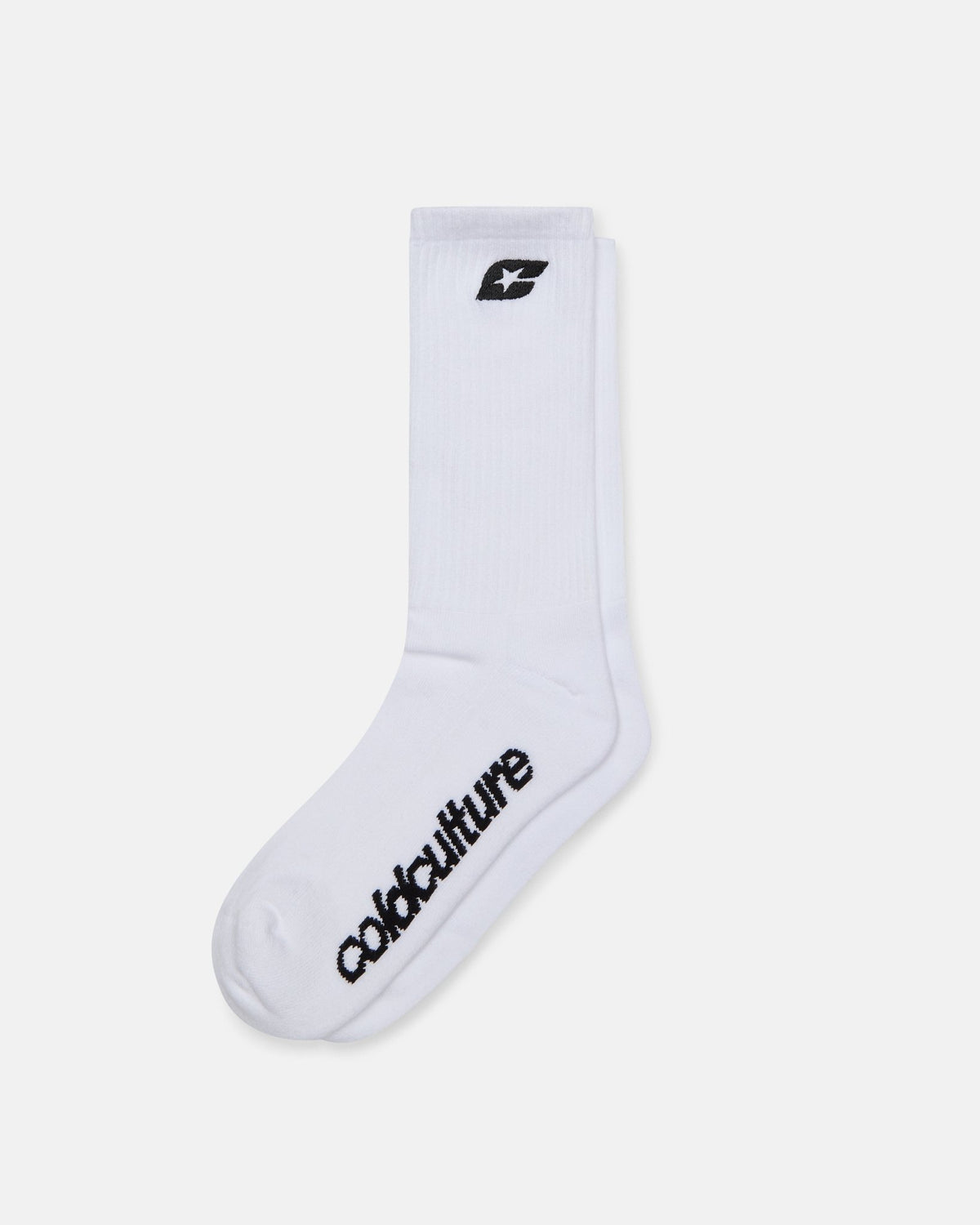 C SOCKS PACK WHITE & BLACK - white and black crew socks, flat lay - Cold Culture #packshot