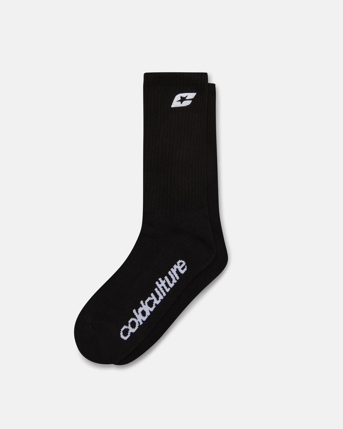 C SOCKS PACK WHITE & BLACK - white and black crew socks, flat lay - Cold Culture #packshot