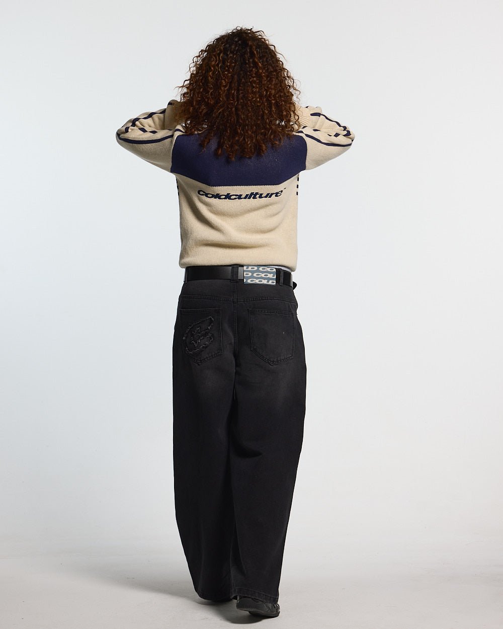 C V2 DIRTY PANTS BLACK - washed black baggy pants, back view on female model - Cold Culture #woman