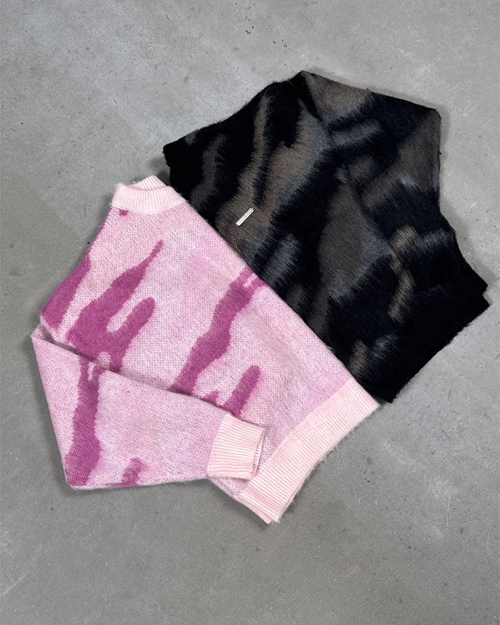 CAMO KNITWEAR DARK BROWN - dark brown camo knit sweater, flat lay with matching pieces - Cold Culture