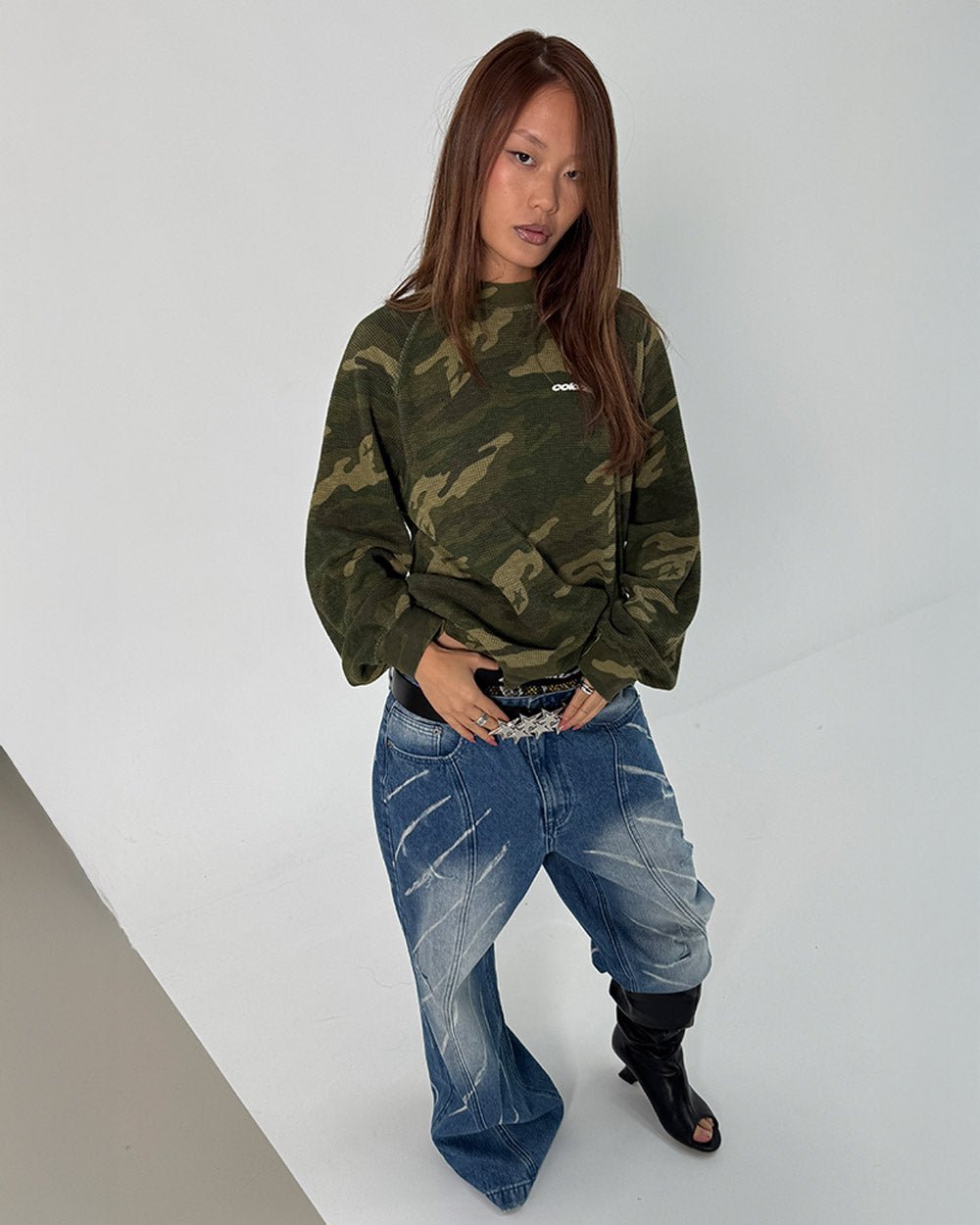 CAMO THERMAL LONGSLEEVE TEE GREEN - green camo longsleeve tee, front view on female model - Cold Culture #woman