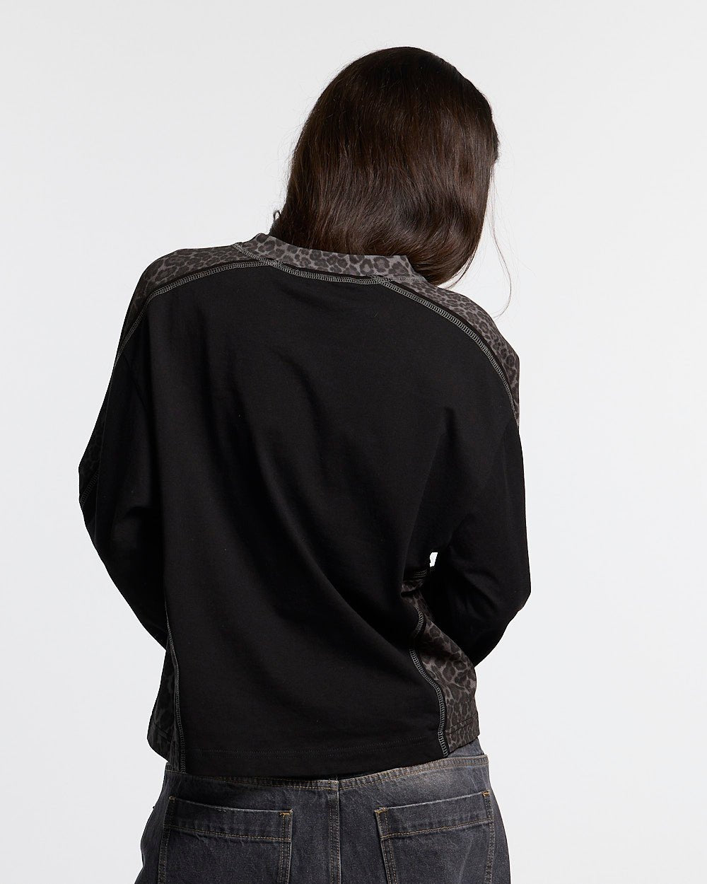COMBAT LONGSLEEVE BLACK - black leopard panel longsleeve tee, back view on female model - Cold Culture #woman