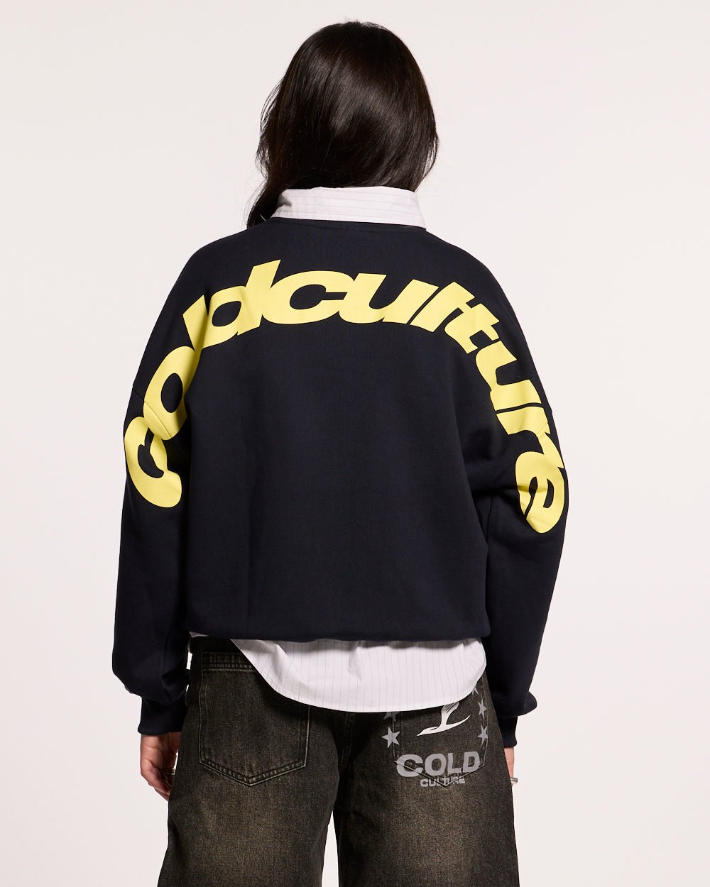 CURVED CREWNECK MIDNIGHT BLUE - navy logo print crewneck sweatshirt, back view on female model - Cold Culture #woman