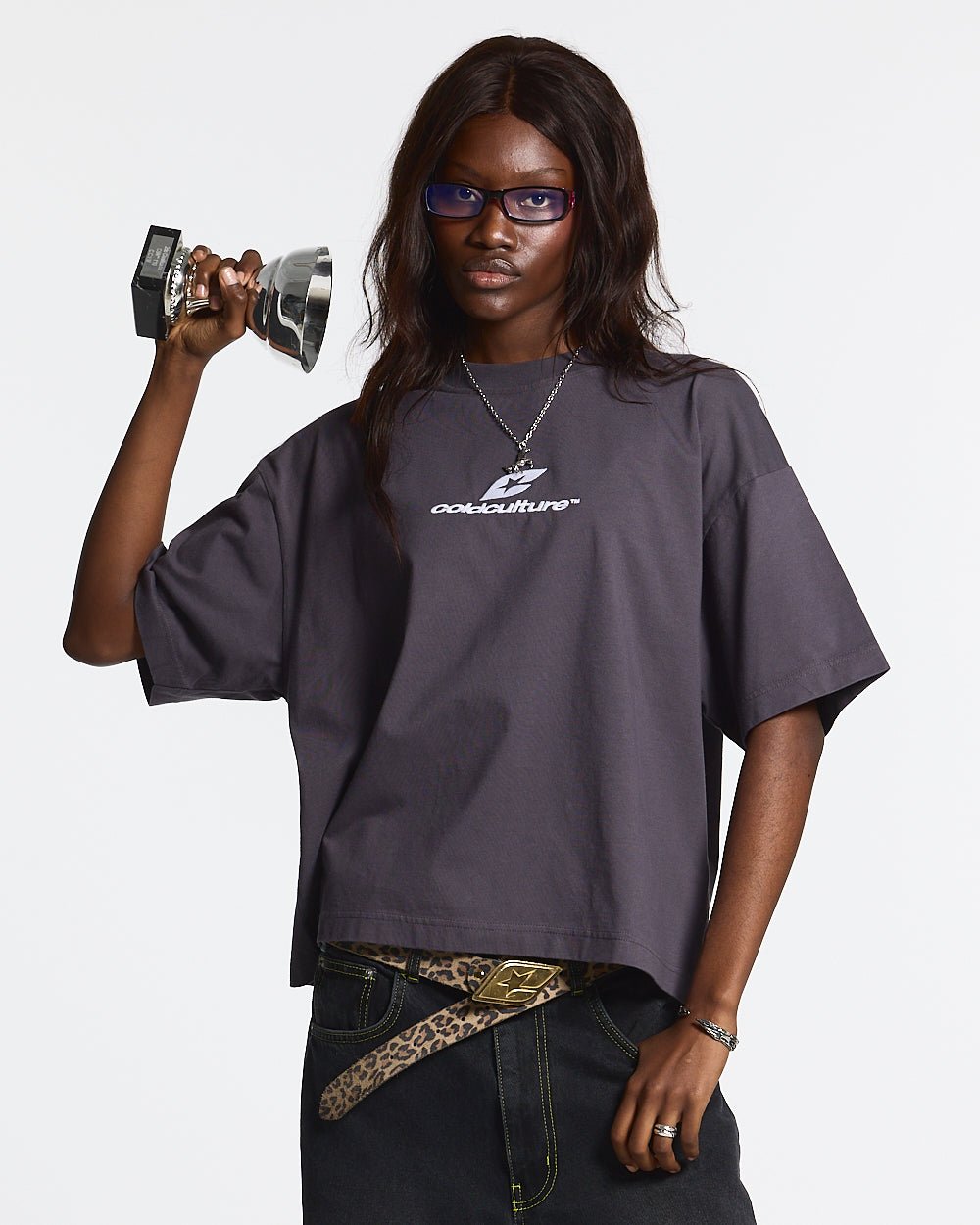 CURVED TEE NINE IRON - dark grey oversized tee, front view on female model - Cold Culture #woman