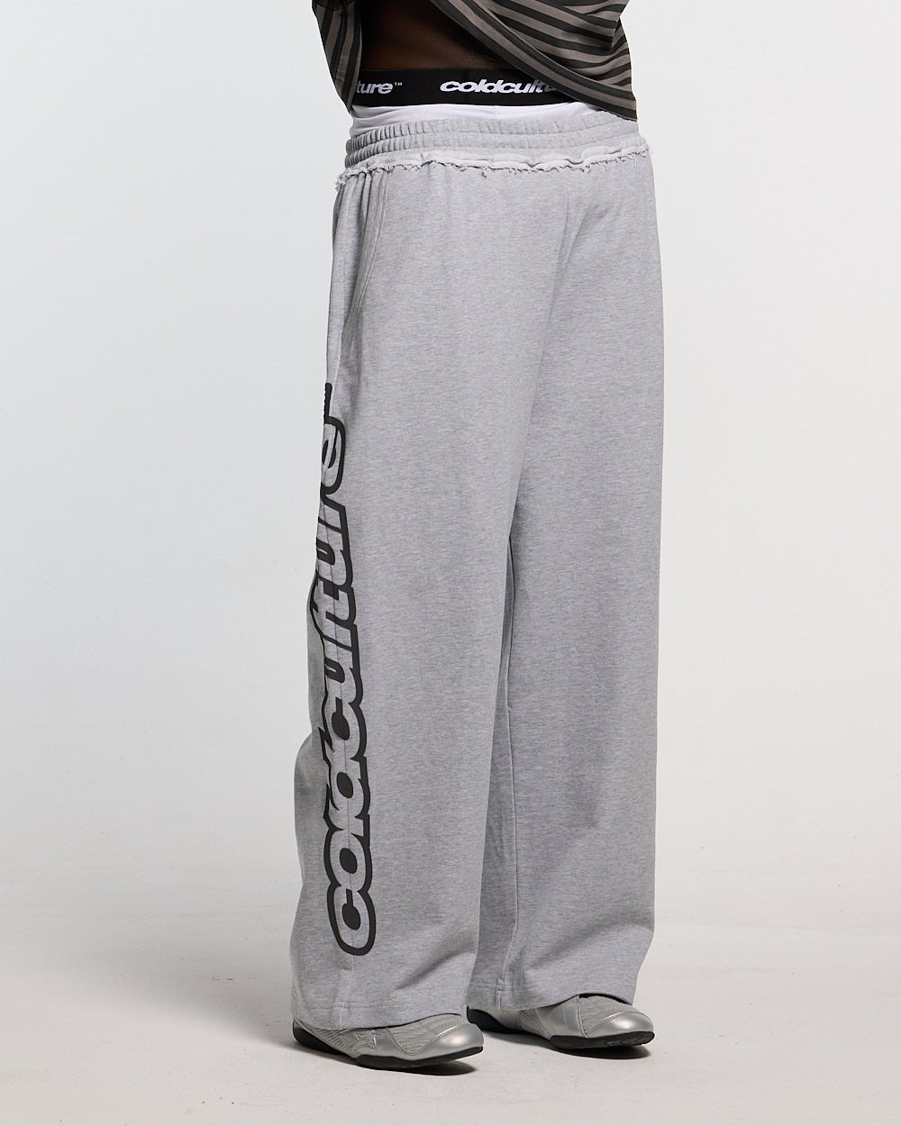 DAILY SET SWEATPANT GREY MELANGE - grey melange sweatpants, front view on male model - Cold Culture