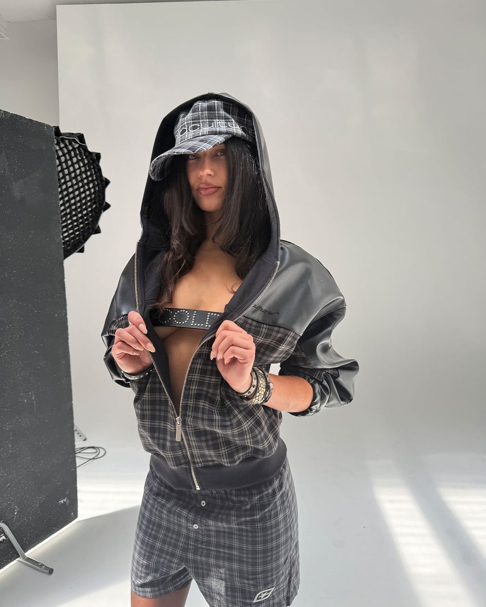 DEEP GRID JACKET BLACK - Cold Culture #woman