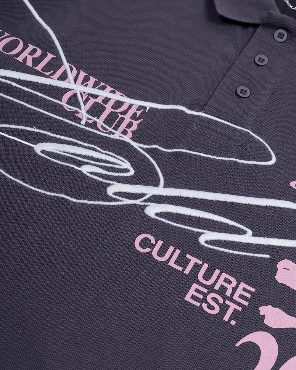 DIRTY SKULL POLO DARK GREY - dark grey graphic polo shirt, detail close-up - Cold Culture