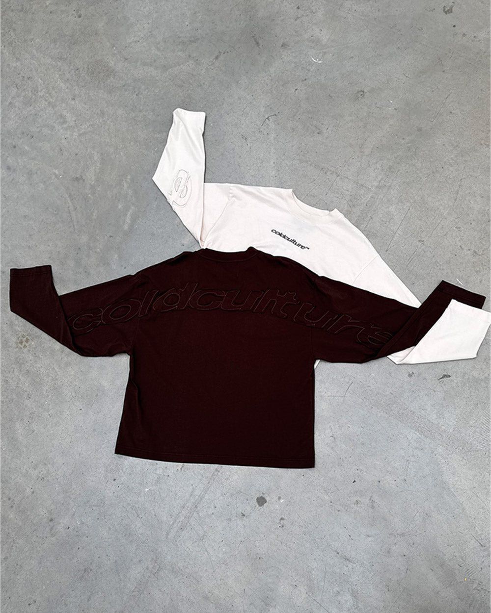 DISTRESS CURVED LONGSLEEVE BROWN - brown distressed longsleeve tee, flat lay with matching pieces - Cold Culture