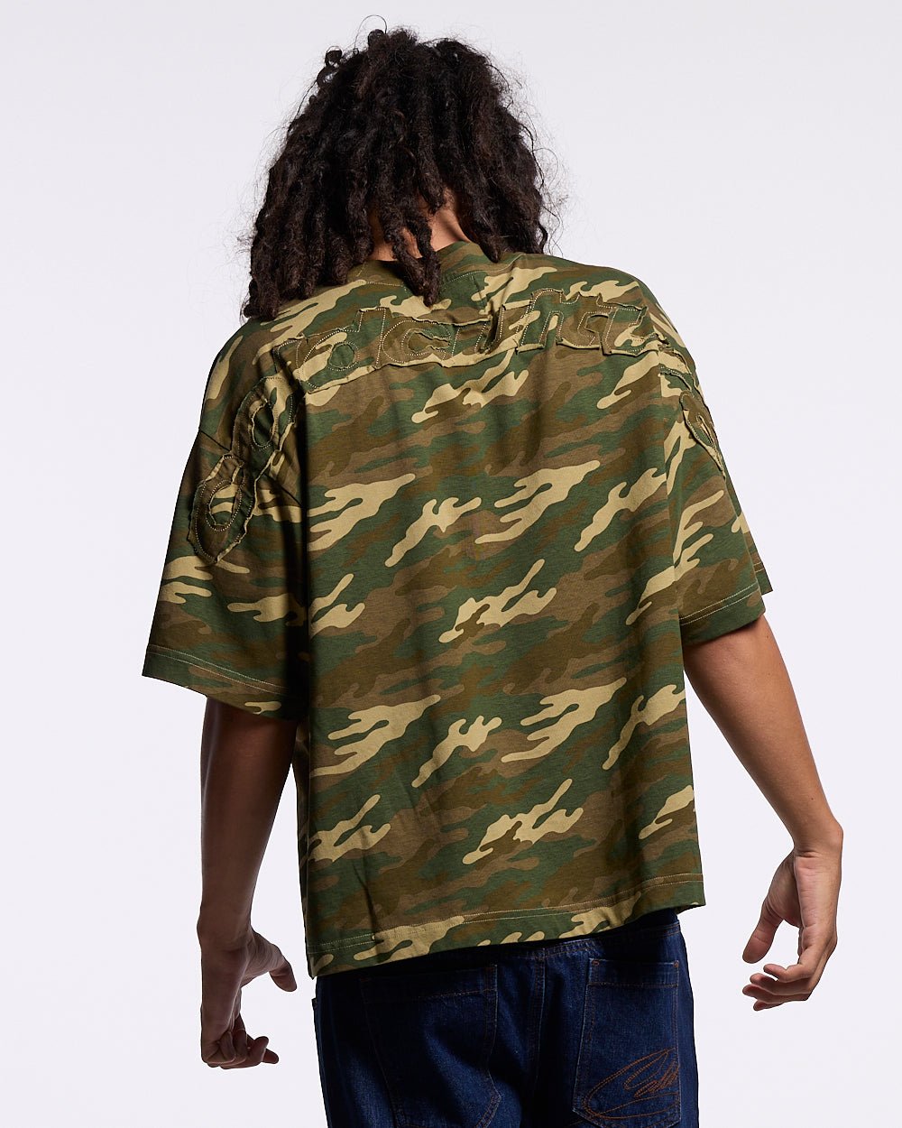 DISTRESS CURVED TEE CAMO - Cold Culture #man