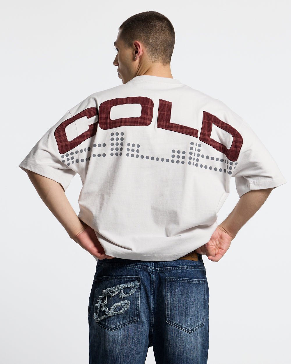 DOTS CLUB TEE LIGHT GREY - light grey graphic print tee, back view on male model - Cold Culture #man