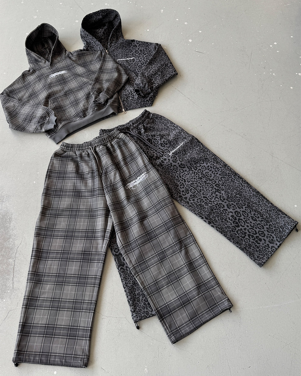 DRIFT SWEATPANTS GREY MIX - grey plaid sweatpants, flat lay with matching pieces - Cold Culture
