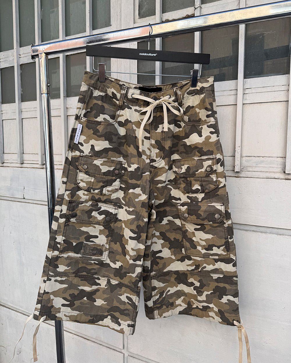 DUNE CAPRI PANTS CAMO - beige camo capri pants, front view - Cold Culture