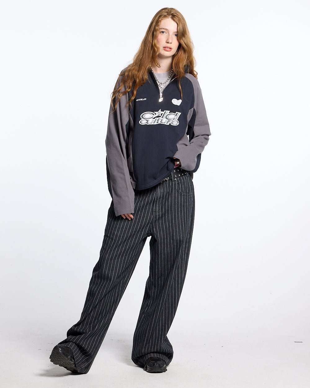 EXTREME POLO LONGSLEEVE GREY - grey and navy longsleeve polo shirt, front view on female model - Cold Culture #woman