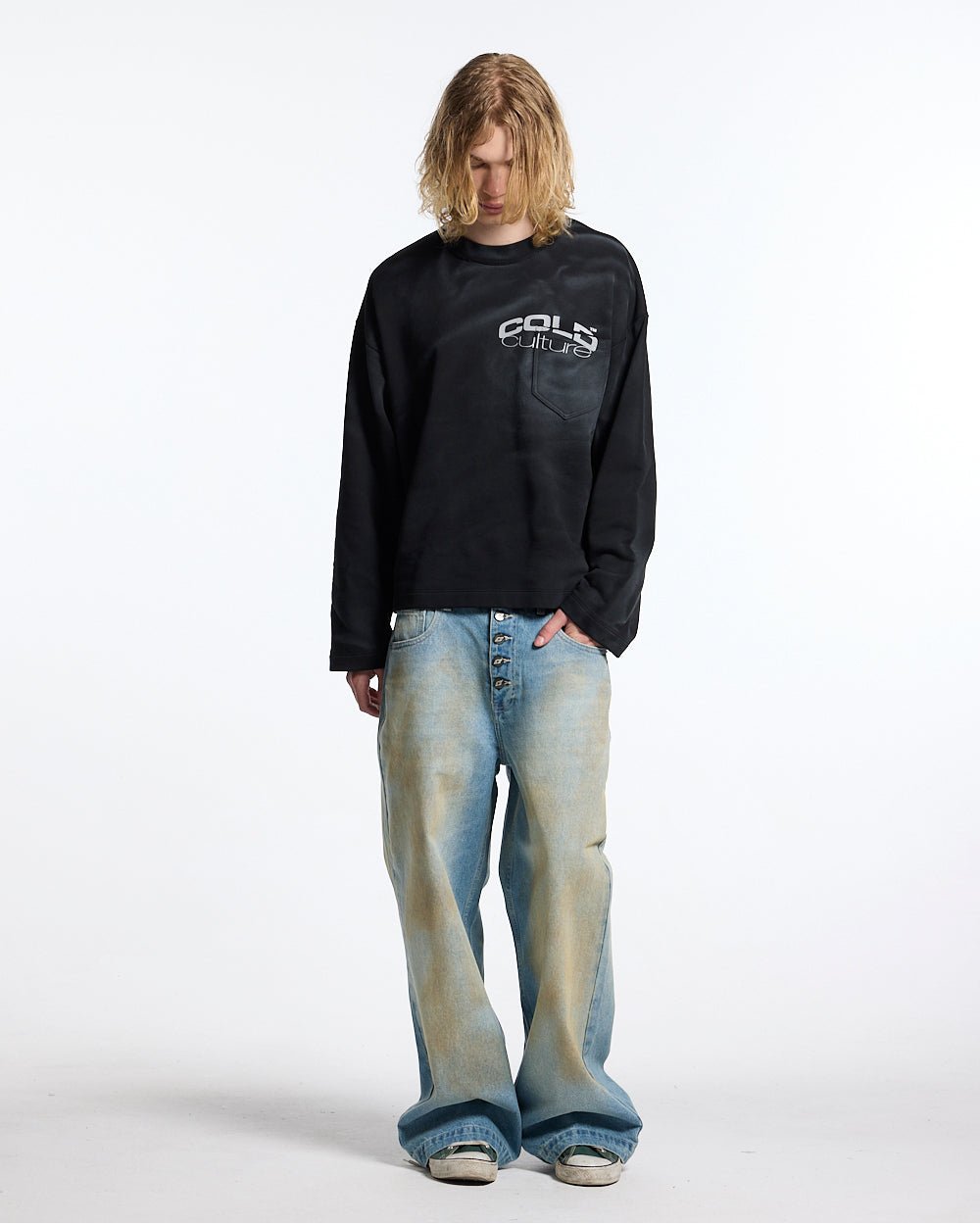 FARMER BLUES LONGSLEEVE BLACK - washed black longsleeve tee, front view on male model - Cold Culture #man