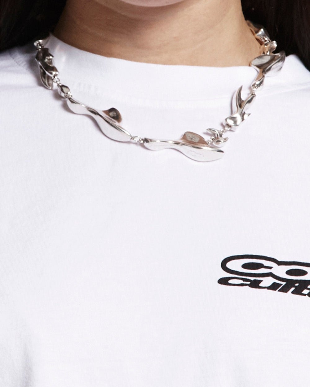 FINS NECKLACE WIDE - silver fin link necklace, on model close-up - Cold Culture