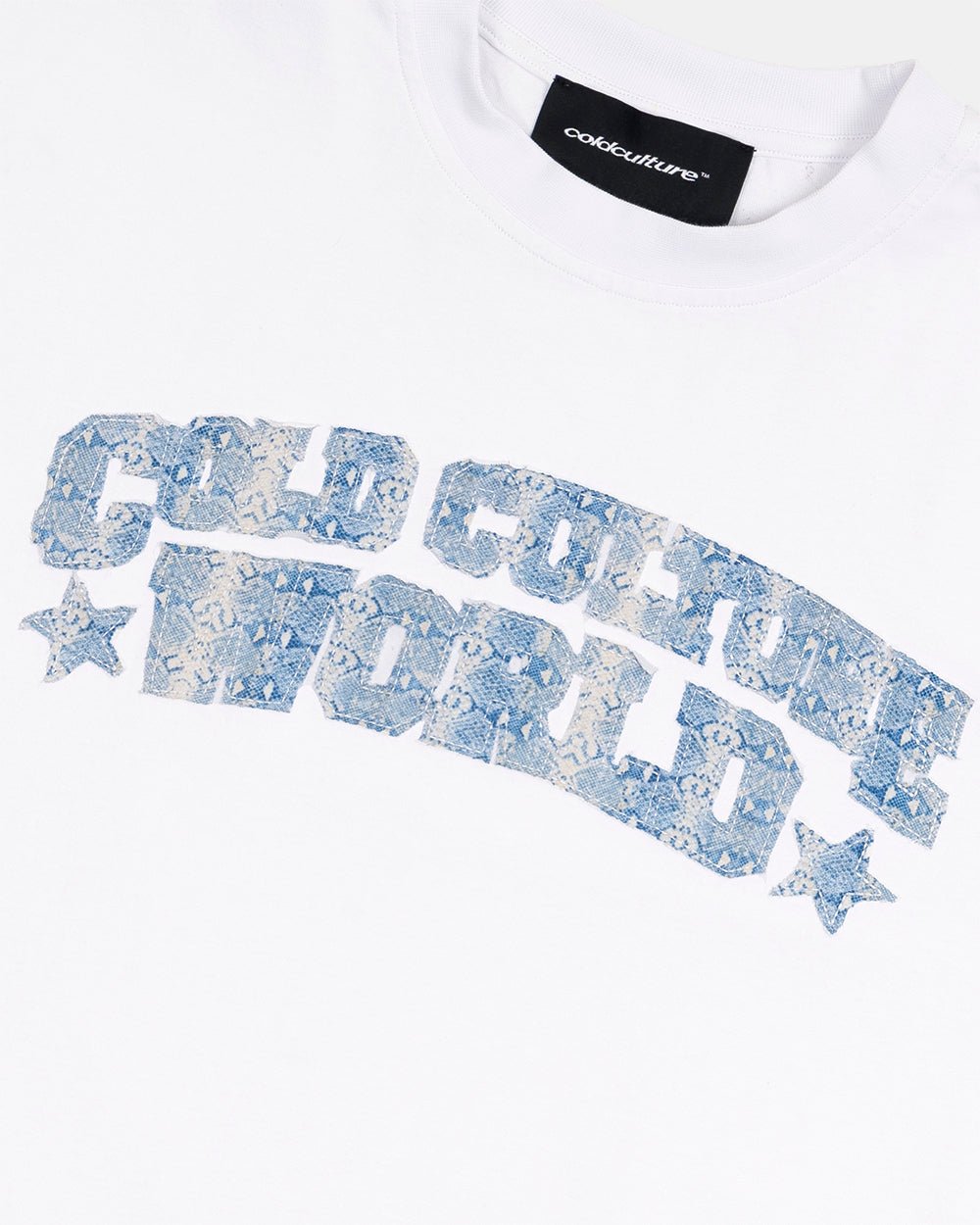 HUNTER TEE WHITE - white graphic print tee, detail close-up - Cold Culture