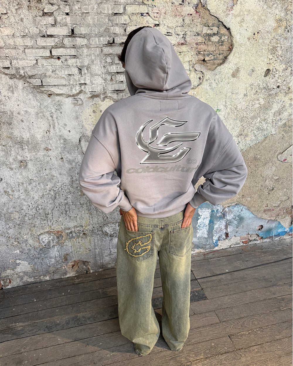 HYPERCHROME HOODIE PEARL GREY - pearl grey graphic print hoodie, street style shot - Cold Culture