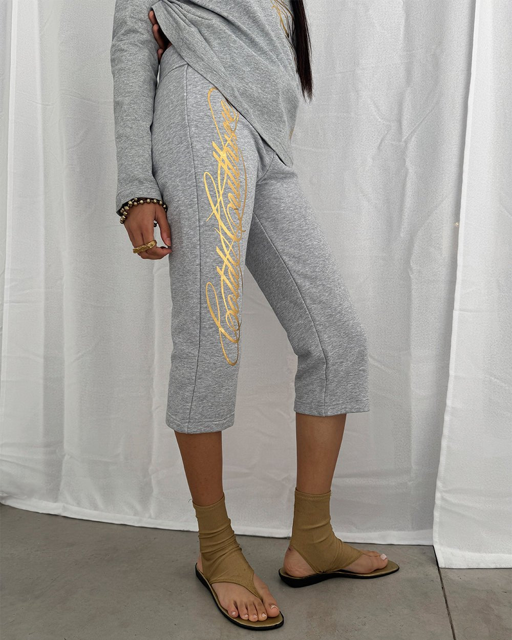 ICON CAPRI HEATHER GREY - heather grey cropped women's pants, worn detail - Cold Culture