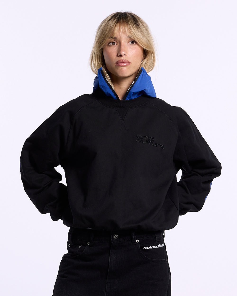 INTERCEPT CREWNECK BLACK AND NAVY - Cold Culture #woman