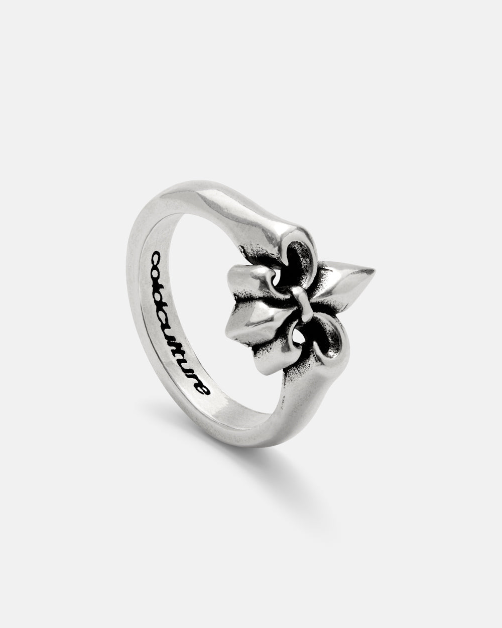 LIL ICON RING SILVER - silver fleur-de-lis ring, side view - Cold Culture #packshot