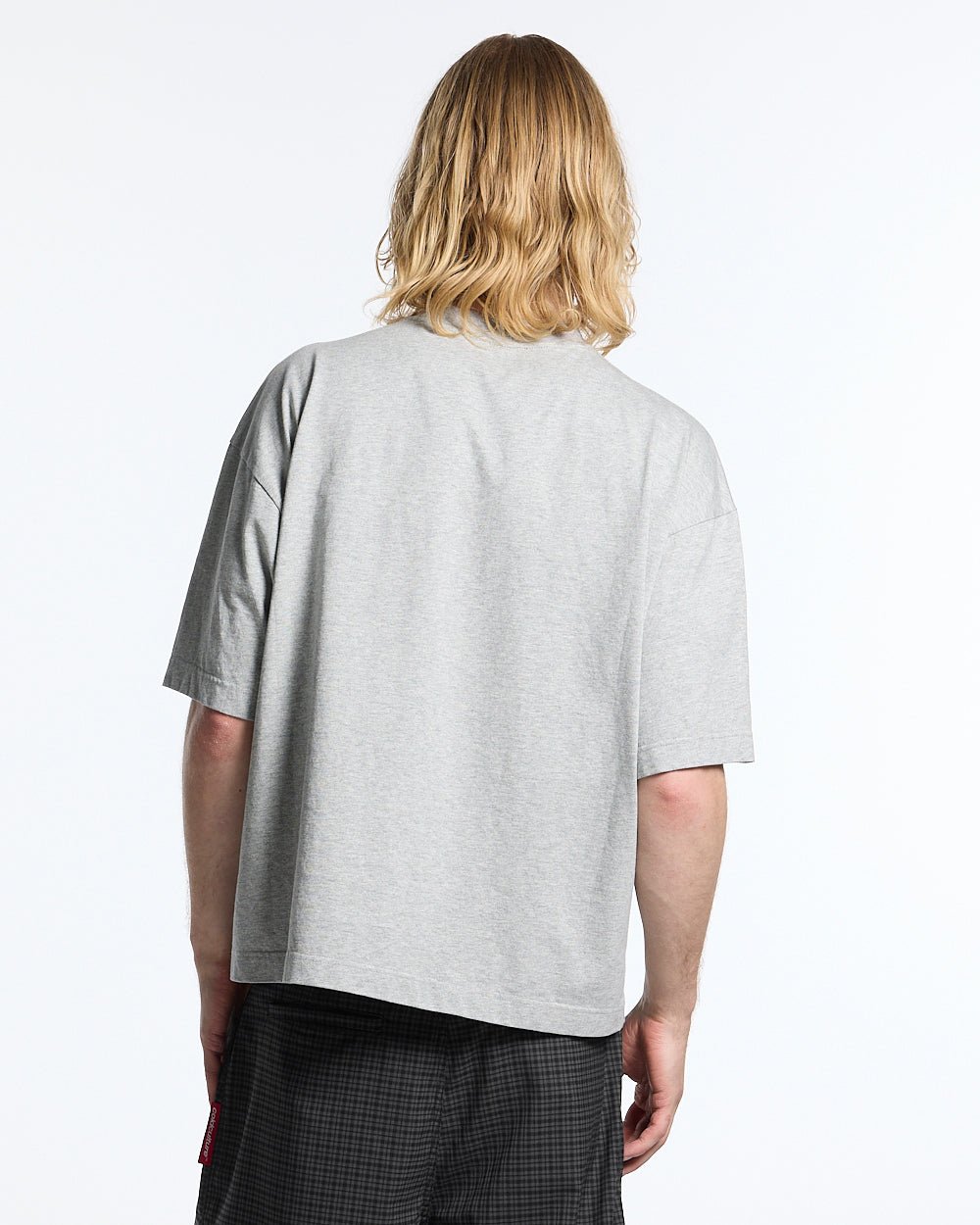 MONTANA TEE HEATHER GREY - heather grey boxy tee, back view on male model - Cold Culture #man