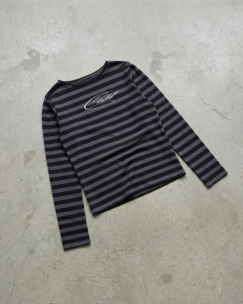 MOONLINE LONGSLEEVE TOP GREY - grey striped longsleeve tee, flat lay - Cold Culture