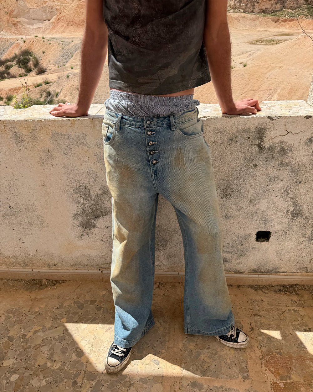 MUDDY V3 PANTS BLUE - washed blue denim pants, worn detail - Cold Culture