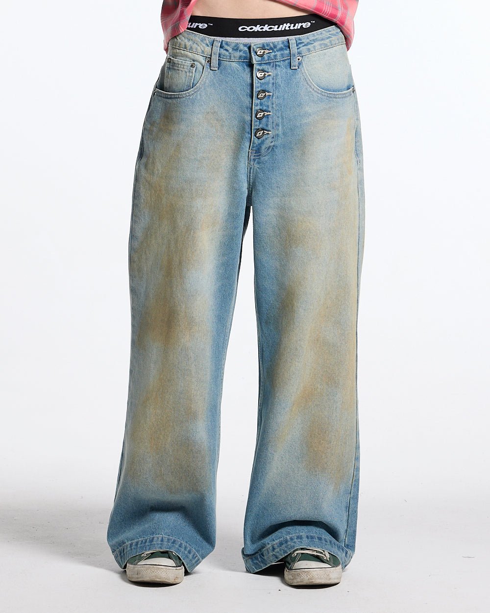 MUDDY V3 PANTS BLUE - washed blue denim pants, front view on male model - Cold Culture