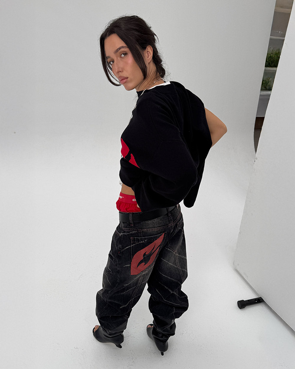 MUSIC RHYTHM V3 PANTS BLACK - black distressed denim pants, back view on female model - Cold Culture #woman