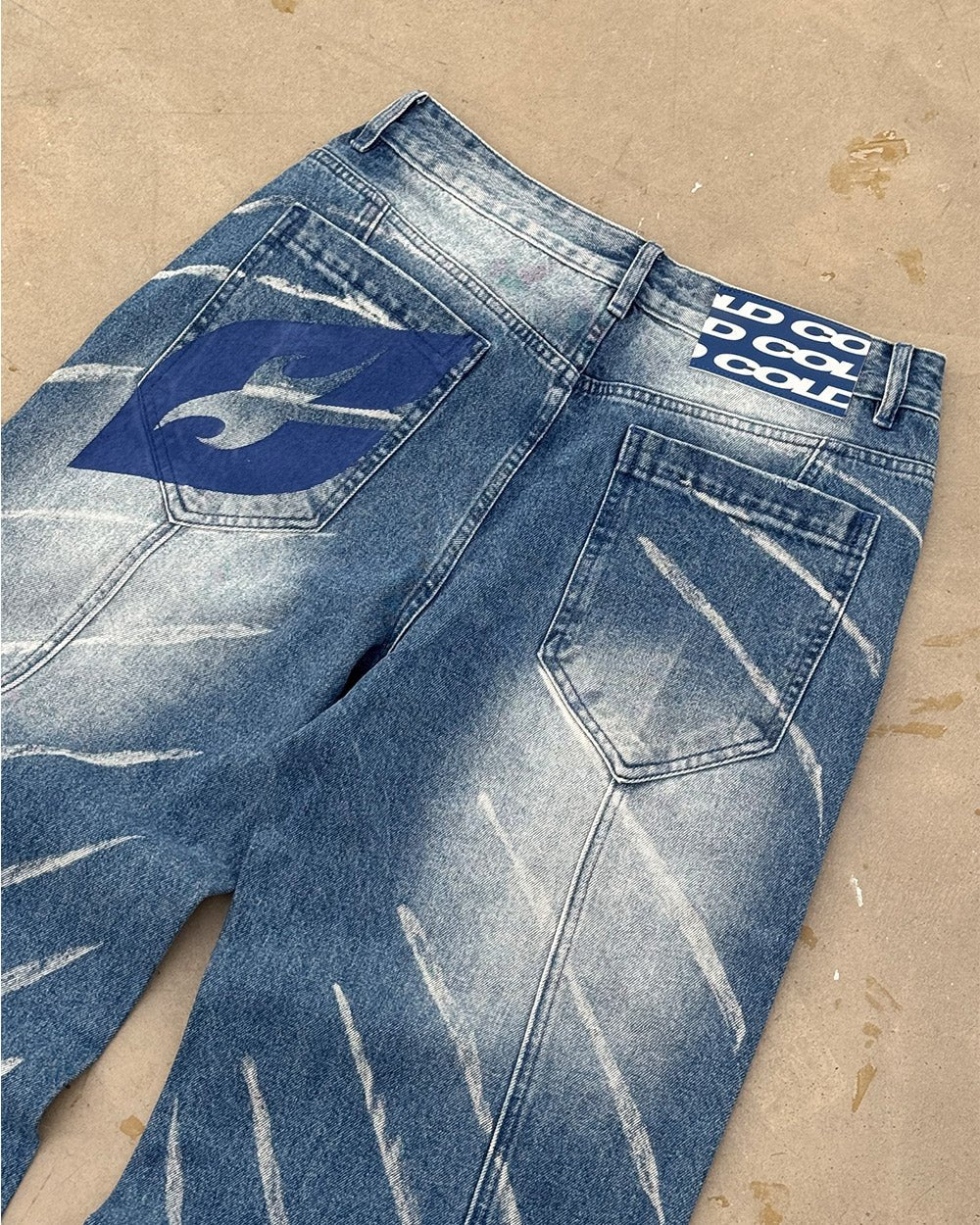 MUSIC RHYTHM V3 PANTS LIGHT BLUE - light blue washed denim pants, detail close-up - Cold Culture