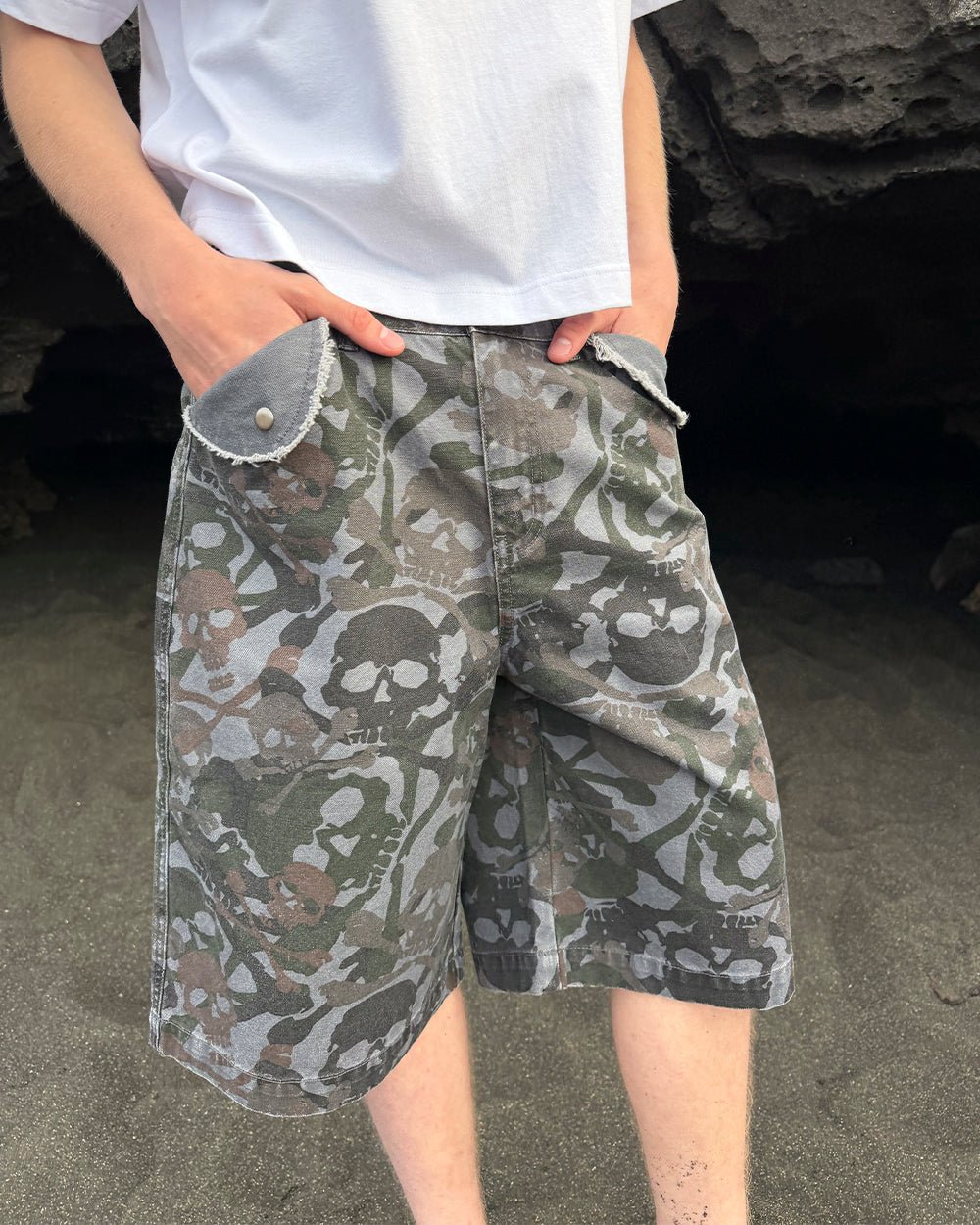 NIGHTSKULL SHORTS GREY - grey skull camo shorts, street style shot - Cold Culture