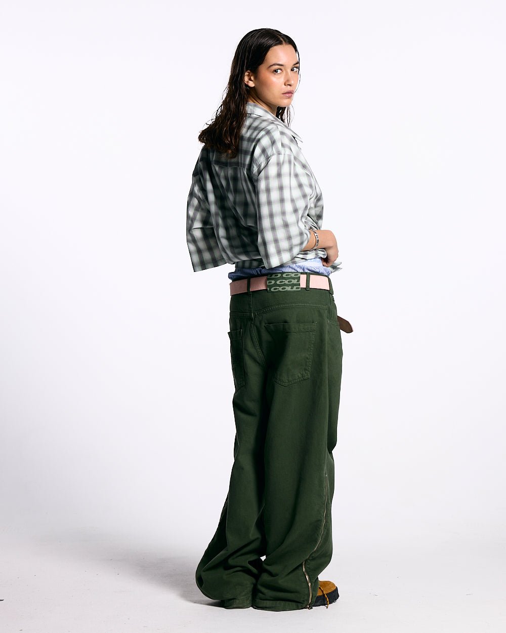 ONE POCKET SHIRT BLURRED GREEN - green checked short sleeve shirt, side view - Cold Culture #woman