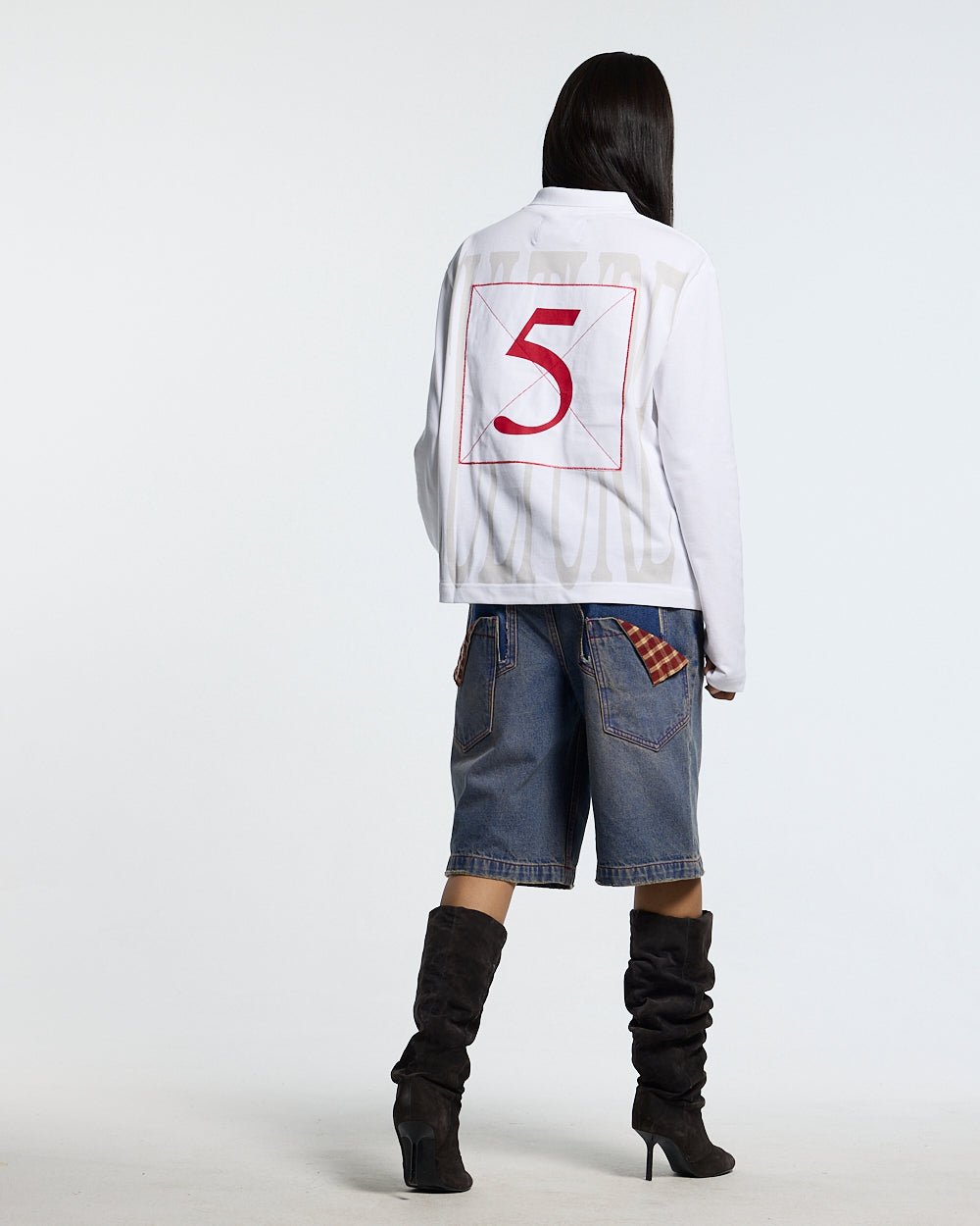 PAUSE LONGSLEEVE POLO WHITE - white graphic longsleeve polo shirt, back view on female model - Cold Culture #woman