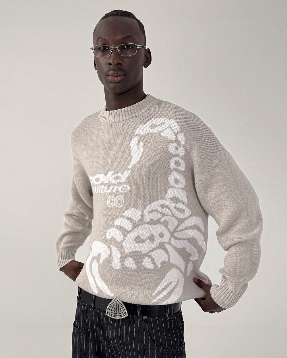 POISON KNIT COOL GREY - light grey scorpion knit sweater, front view on male model - Cold Culture #man