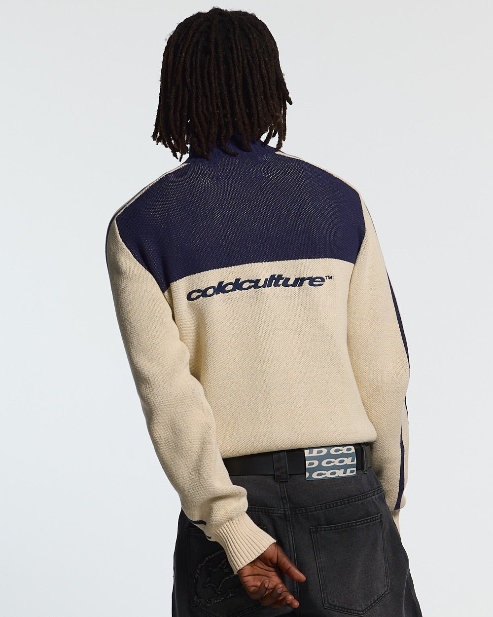 POWERLINE ZIP KNIT BEIGE & DARK BLUE - beige and dark blue striped knit sweater, back view on male model - Cold Culture #man