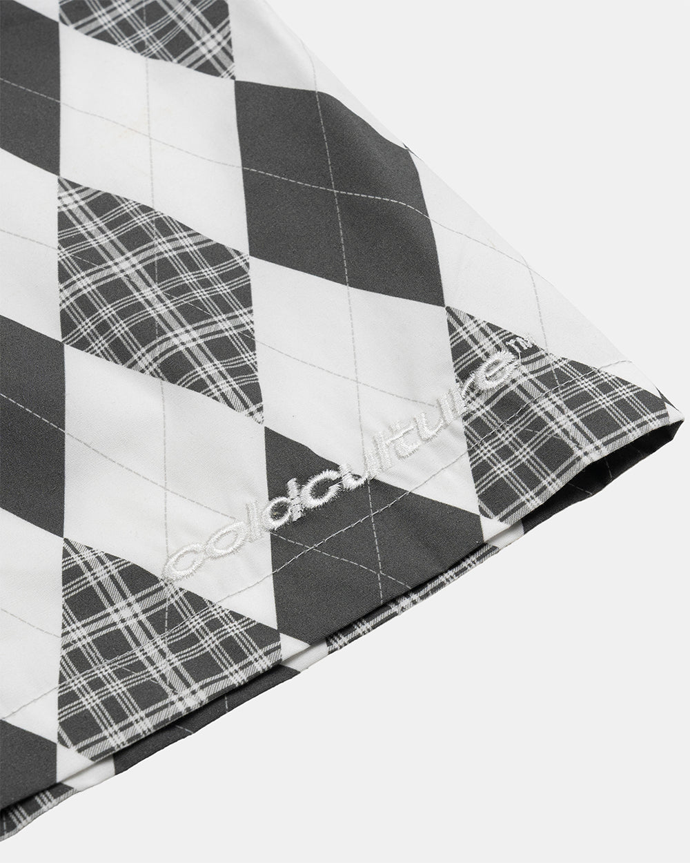 PREPPY SWIMSHORTS WHITE - white argyle swim shorts, detail close-up - Cold Culture