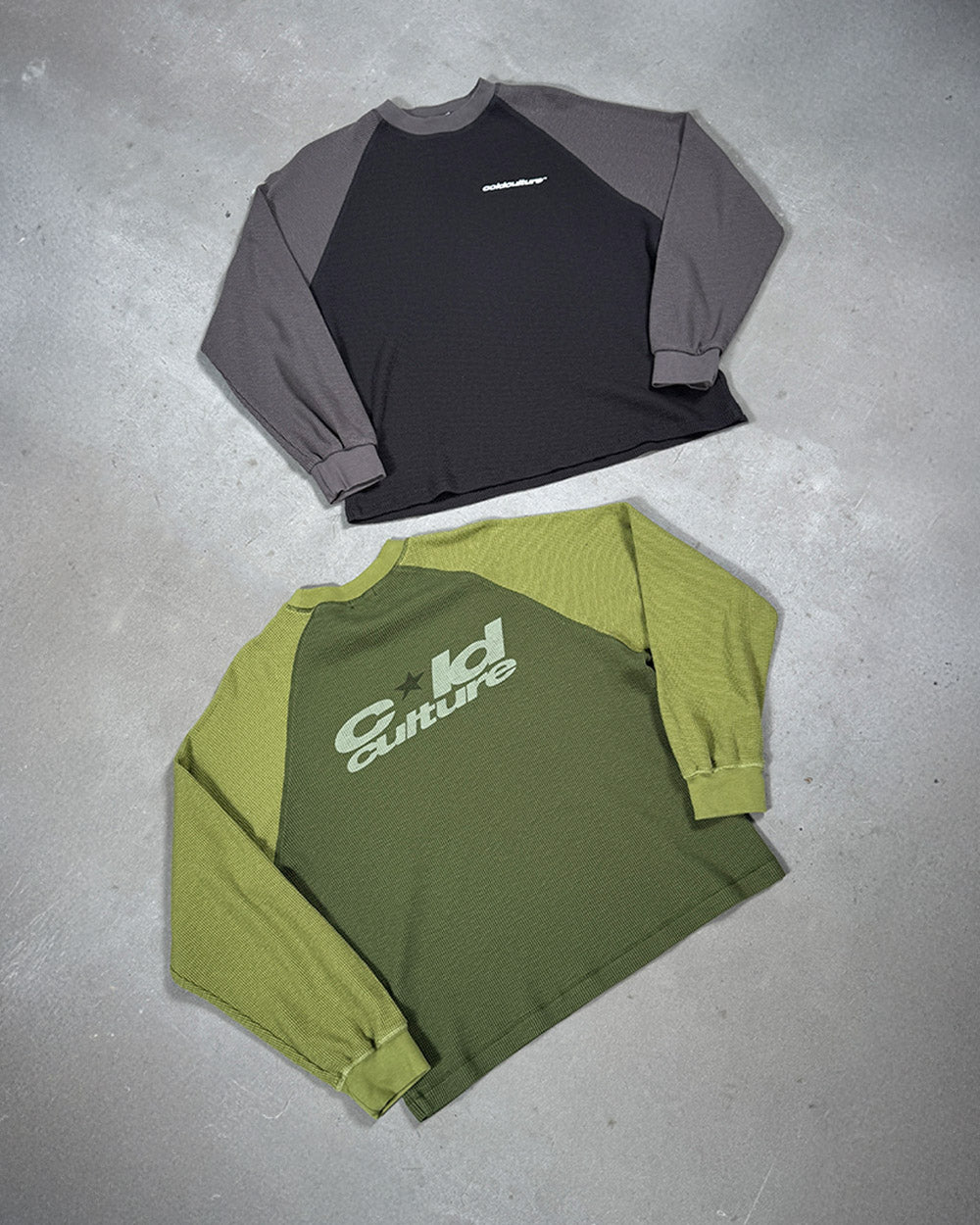 RANGLAN BICOLOR THERMAL LONGSLEEVE GREEN - green bicolor longsleeve tee, flat lay with matching pieces - Cold Culture