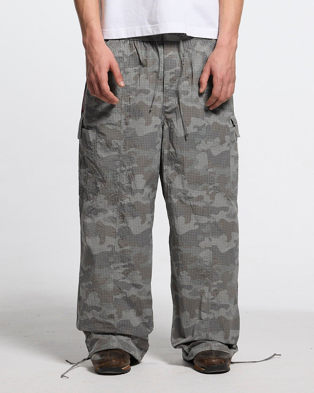 RESERVED CARGO PANTS CAMO - grey camo cargo pants, front view on male model - Cold Culture