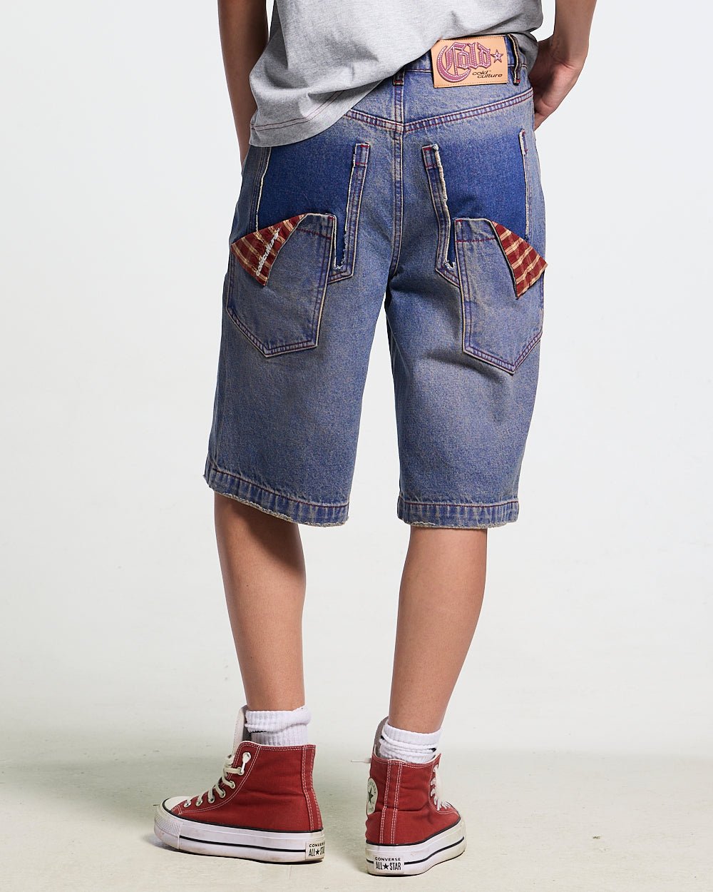 REVIVAL V2 SHORTS MEDIUM DENIM - blue washed denim shorts, back view on female model - Cold Culture #woman