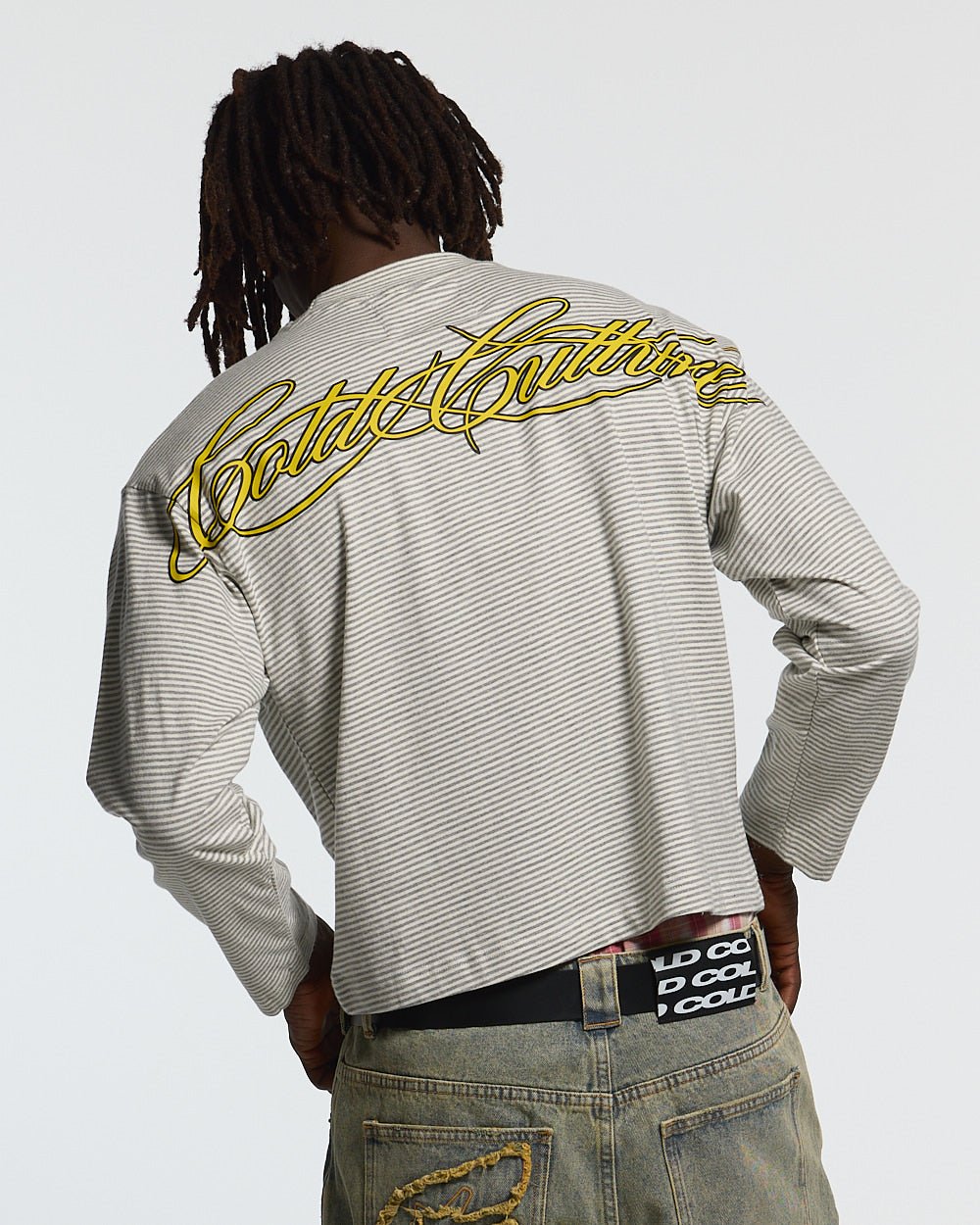 SCRIPT STRIPES LONGSLEEVE GREY - grey striped longsleeve tee, back view on male model - Cold Culture #man