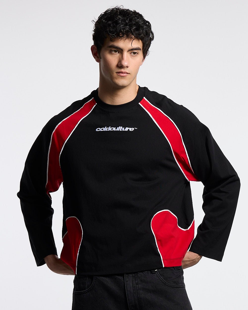 SLIDER LONGSLEEVE TEE BLACK & RED - black and red panelled longsleeve tee, front view on male model - Cold Culture #man