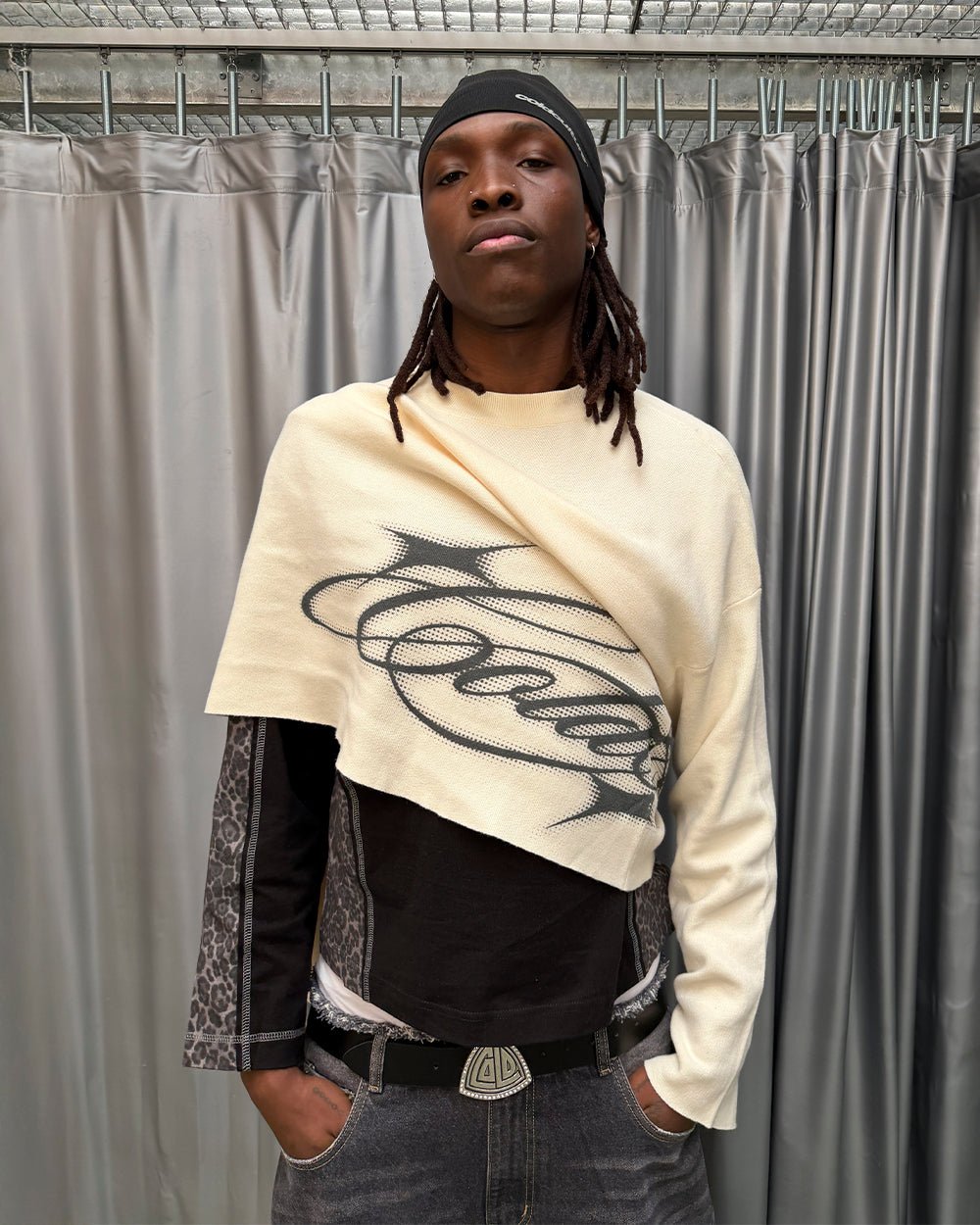 SPARKLY SCRIPT KNIT OFF WHITE - off white script knit sweater, street style shot - Cold Culture