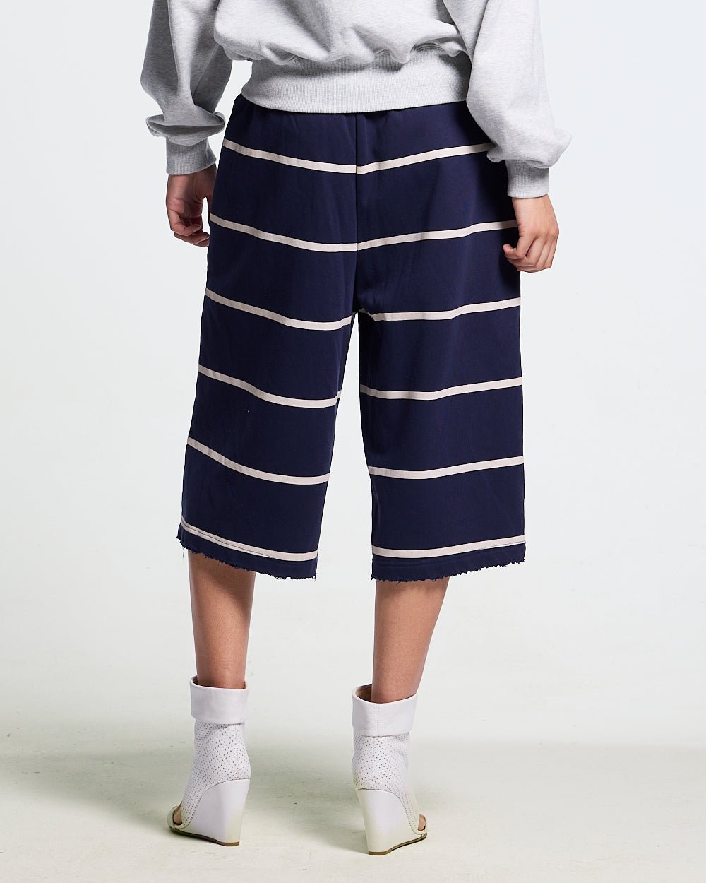 STALLION SHORT SWEATPANTS NAVY - navy striped sweat shorts, worn detail - Cold Culture