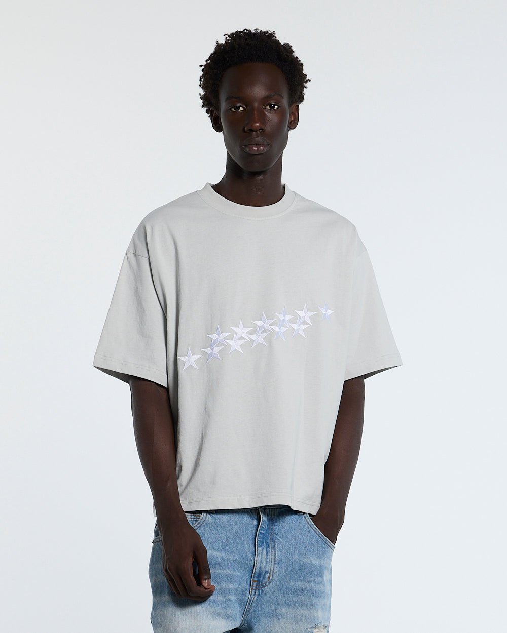 STARS TEE PALE GREY - pale grey oversized tee, front view on male model - Cold Culture #man