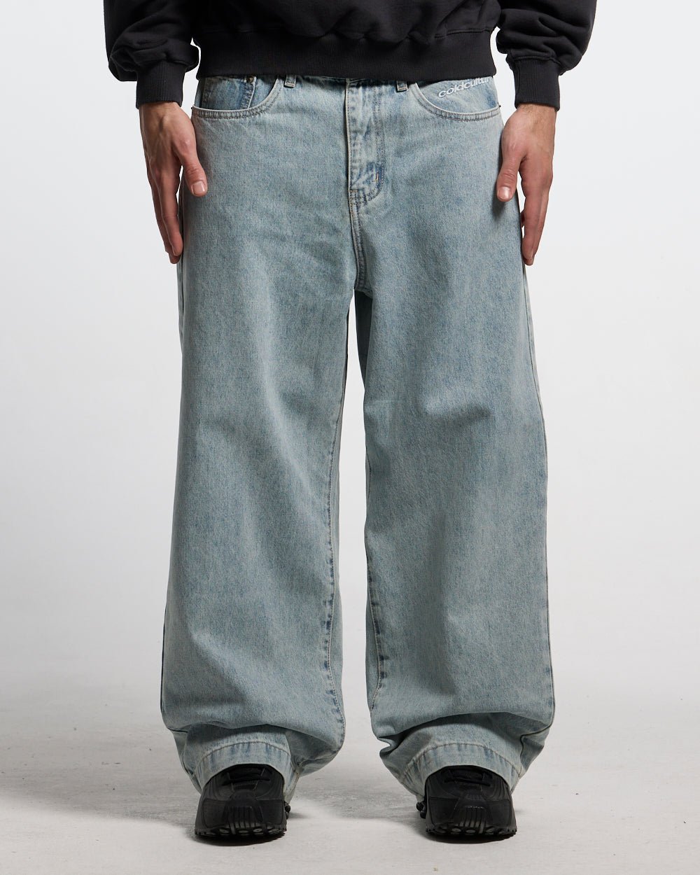 STARS V2 PANTS LIGHT BLUE DENIM - light blue baggy denim pants, front view on male model - Cold Culture
