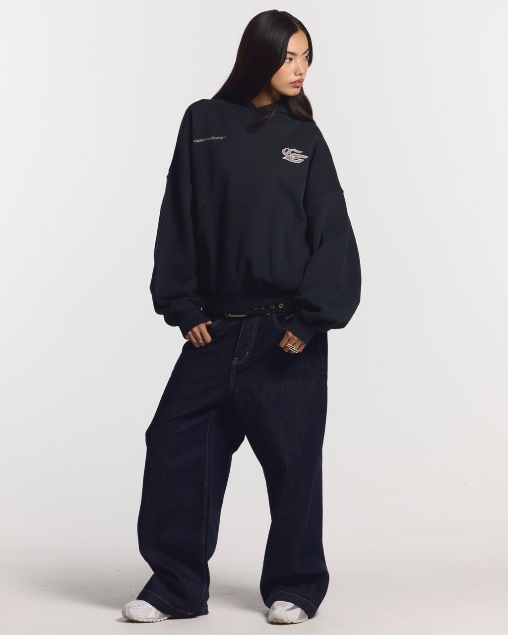 STARS V2 PANTS RAW BLUE DENIM - raw blue denim pants, front view on female model - Cold Culture #woman