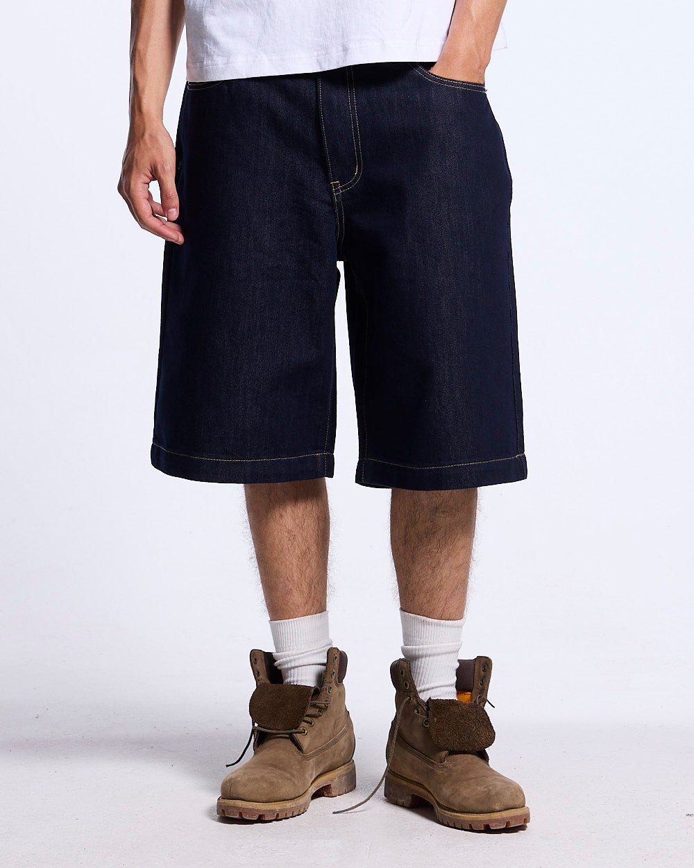 STARS V2 SHORTS RAW DENIM - baggy raw denim shorts, front view on male model - Cold Culture