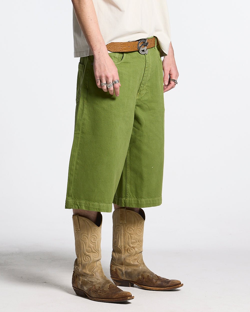 STITCHING JORTS CACTUS GREEN - green baggy denim shorts, side view - Cold Culture