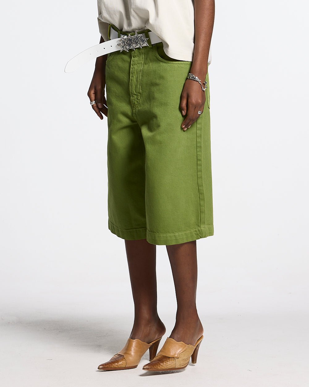 STITCHING JORTS CACTUS GREEN - green baggy denim shorts, side view - Cold Culture #woman